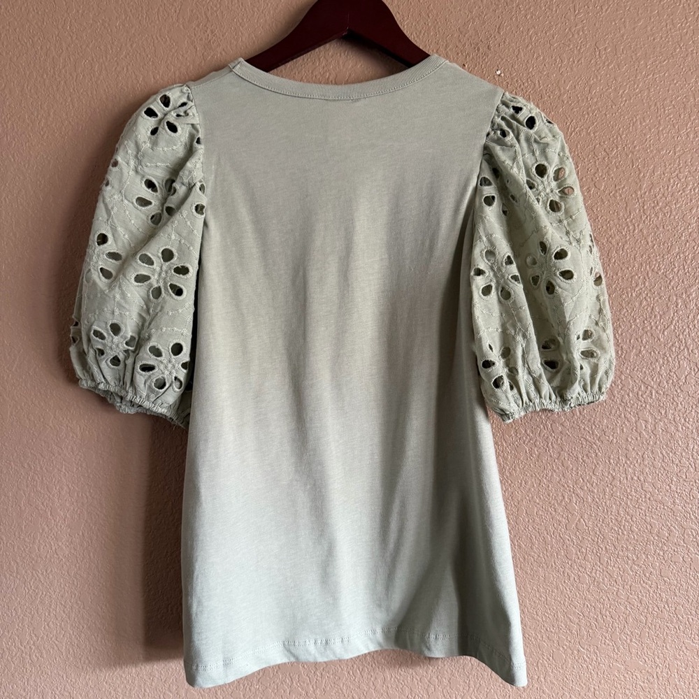 H&M Light Green Eyelet Puff Sleeve Top Size Small - Picture 7 of 10